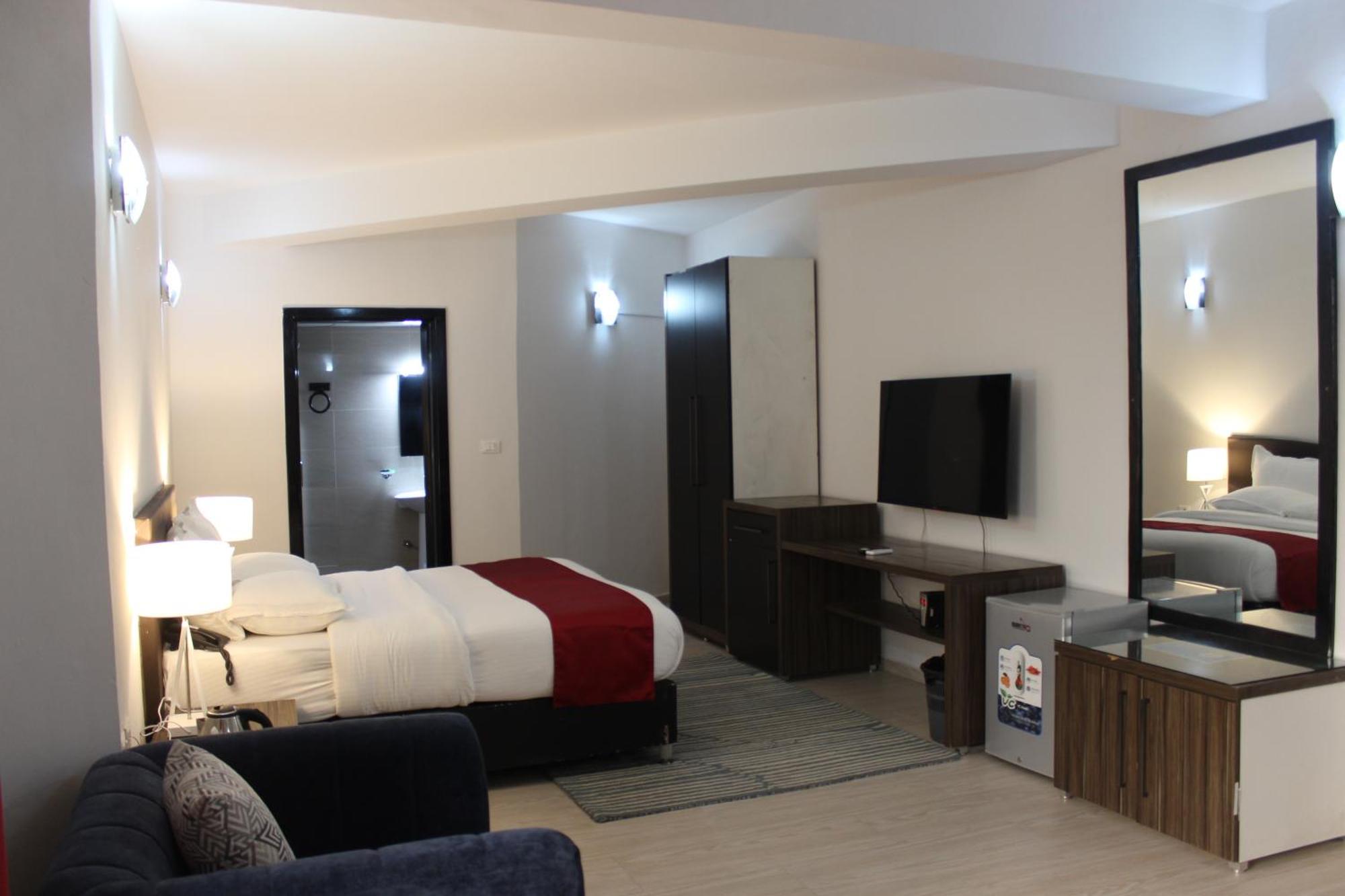 Hotel Belle Vie Kinshasa Extérieur photo