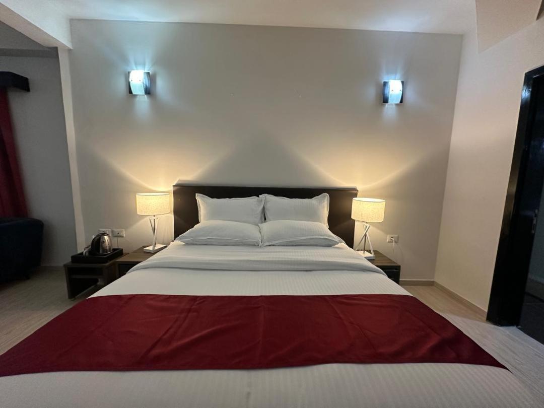 Hotel Belle Vie Kinshasa Extérieur photo