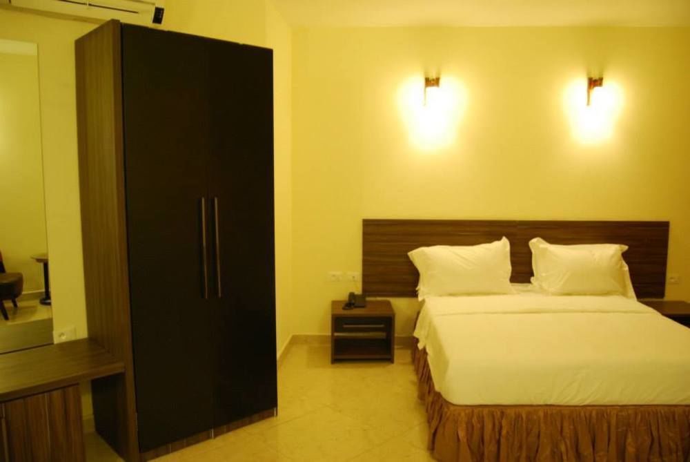 Hotel Belle Vie Kinshasa Extérieur photo
